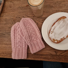 Last inn bildet i Galleri-visningsprogrammet, Eleonora votter