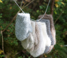 Last inn bildet i Galleri-visningsprogrammet, Trines bouclevotter