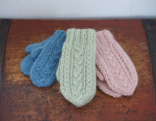 Last inn bildet i Galleri-visningsprogrammet, Eleonora votter