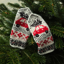 Last inn bildet i Galleri-visningsprogrammet, Hjem til jul votter - adventsmysteriet 2024