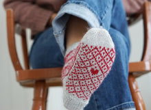 Last inn bildet i Galleri-visningsprogrammet, Lillehjerte sokker