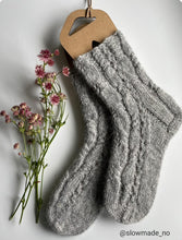 Last inn bildet i Galleri-visningsprogrammet, Lupin sokker