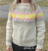 Last inn bildet i Galleri-visningsprogrammet, Vintermagi genser