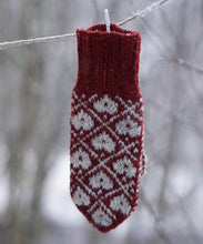 Last inn bildet i Galleri-visningsprogrammet, Hjertetihåndenvotter