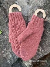 Last inn bildet i Galleri-visningsprogrammet, Lavendel votter