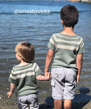 Last inn bildet i Galleri-visningsprogrammet, Summerandstripes tee