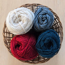 Last inn bildet i Galleri-visningsprogrammet, Stille Natt Votter
